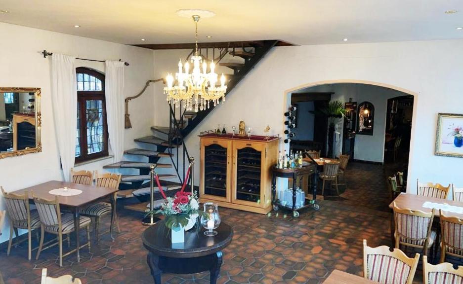 סנט גואר Hotel Zum Goldenen Loewen מראה חיצוני תמונה