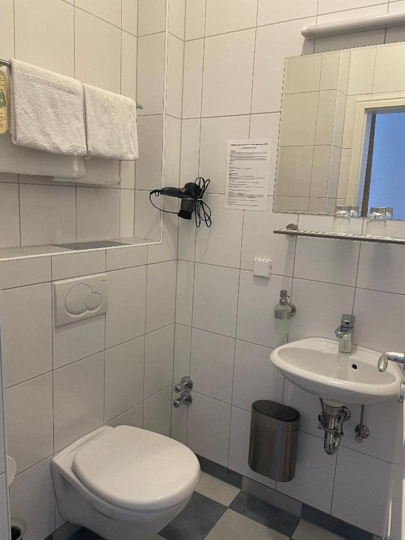 סנט גואר Hotel Zum Goldenen Loewen חדר תמונה