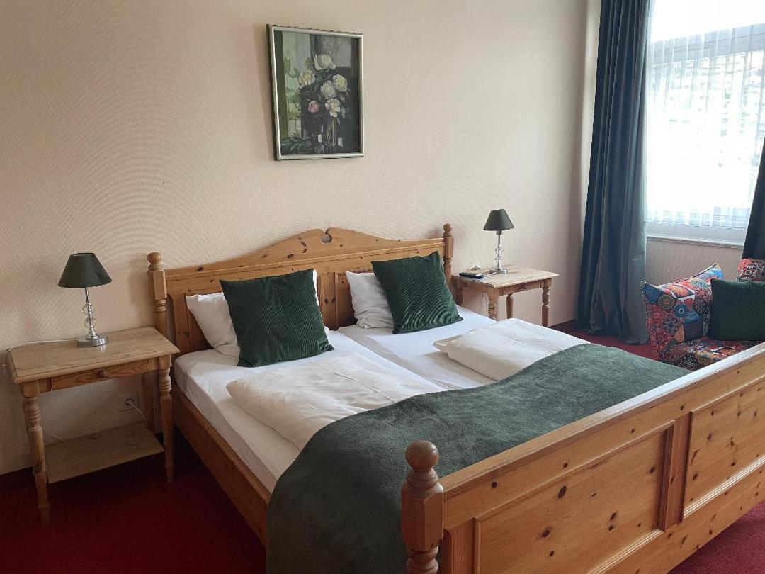 סנט גואר Hotel Zum Goldenen Loewen חדר תמונה